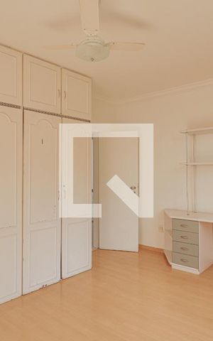 Apartamento à venda com 240m², 3 quartos e 4 vagasQuarto 