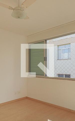 Apartamento à venda com 240m², 3 quartos e 4 vagasQuarto 2