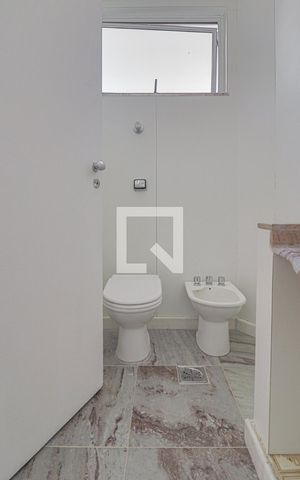 Apartamento à venda com 240m², 3 quartos e 4 vagasBanheiro da Suíte