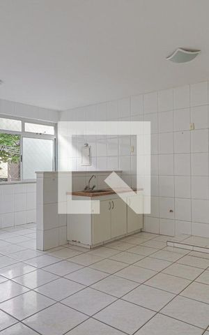 Apartamento à venda com 240m², 3 quartos e 4 vagasCozinha e Área de Serviço
