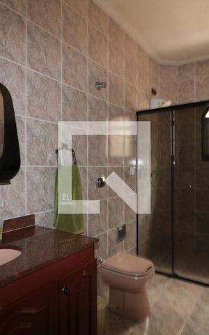 Casa à venda com 400m², 5 quartos e 5 vagasBanheiro 2