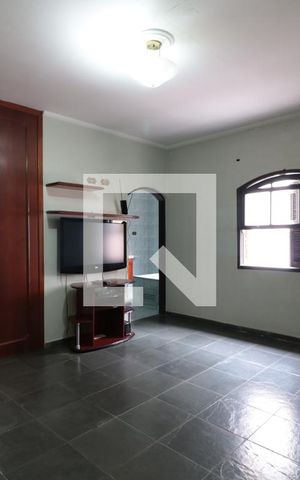 Casa à venda com 400m², 5 quartos e 5 vagasSuite 