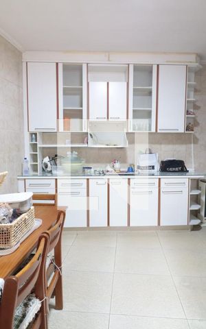 Casa à venda com 400m², 5 quartos e 5 vagasCozinha 
