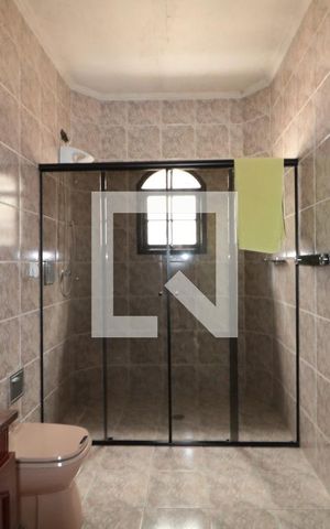 Casa à venda com 400m², 5 quartos e 5 vagasBanheiro 2