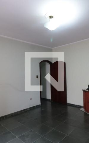 Casa à venda com 400m², 5 quartos e 5 vagasSuite 