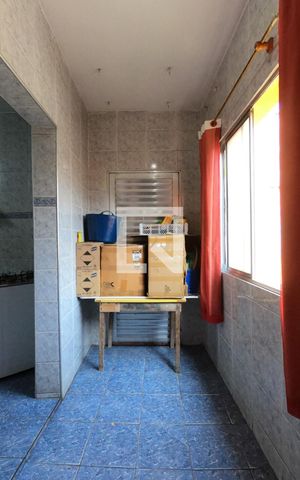 Casa à venda com 211m², 3 quartos e 3 vagas Casa à venda com 211m², 3 quartos e 3 vagasÁrea de Serviço
