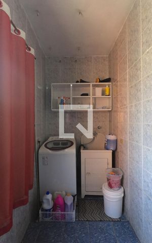 Casa à venda com 211m², 3 quartos e 3 vagas Casa à venda com 211m², 3 quartos e 3 vagasÁrea de Serviço