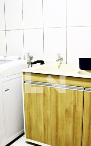 Casa para alugar com 250m², 4 quartos e 2 vagasLavanderia