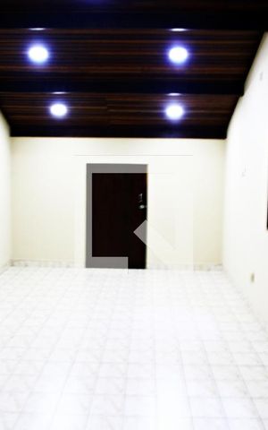 Casa para alugar com 250m², 4 quartos e 2 vagasSotão