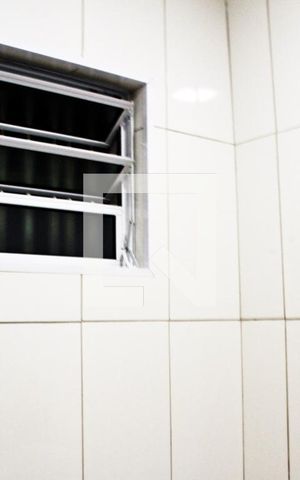 Casa para alugar com 250m², 4 quartos e 2 vagasBanheiro 2