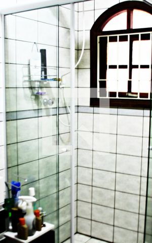 Casa para alugar com 250m², 4 quartos e 2 vagasBanheiro