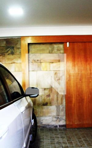 Casa para alugar com 250m², 4 quartos e 2 vagasGaragem