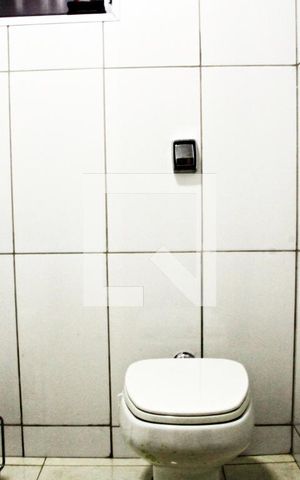 Casa para alugar com 250m², 4 quartos e 2 vagasBanheiro