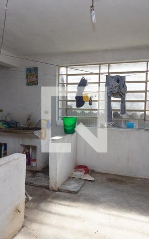 Casa à venda com 258m², 3 quartos e 4 vagas Casa à venda com 258m², 3 quartos e 4 vagasÁrea de serviço / porão