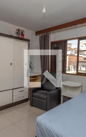 Casa à venda com 258m², 3 quartos e 4 vagas Casa à venda com 258m², 3 quartos e 4 vagasQuarto 2