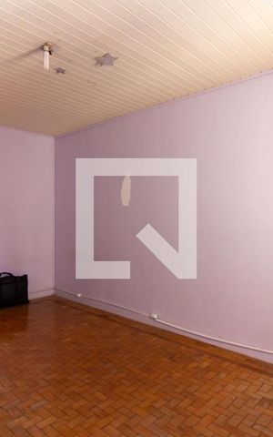 Casa à venda com 118m², 2 quartos e 2 vagas Casa à venda com 118m², 2 quartos e 2 vagasSuíte
