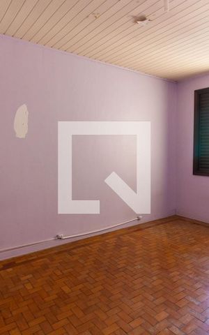 Casa à venda com 118m², 2 quartos e 2 vagas Casa à venda com 118m², 2 quartos e 2 vagasSuíte