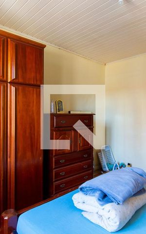 Casa à venda com 118m², 2 quartos e 2 vagas Casa à venda com 118m², 2 quartos e 2 vagasQuarto