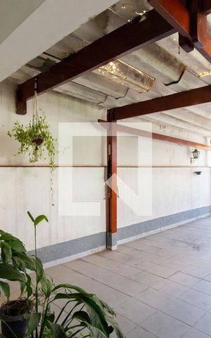 Casa à venda com 118m², 2 quartos e 2 vagas Casa à venda com 118m², 2 quartos e 2 vagasGaragem
