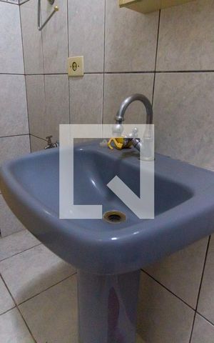 Casa à venda com 118m², 2 quartos e 2 vagas Casa à venda com 118m², 2 quartos e 2 vagasBanheiro Social