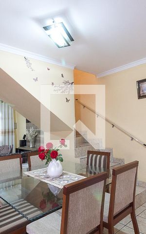 Casa à venda com 170m², 3 quartos e 2 vagasSala 2