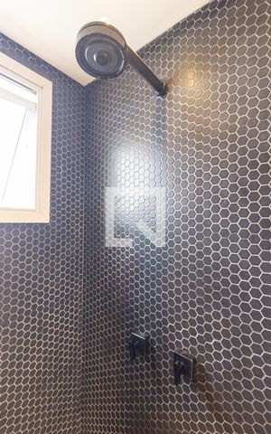 Apartamento à venda com 75m², 2 quartos e 1 vagaChuveiro da Suíte