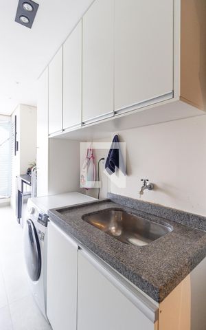 Apartamento à venda com 75m², 2 quartos e 1 vagaÁrea de Serviço