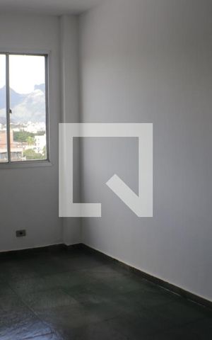 Apartamento à venda com 76m², 2 quartos e 1 vagaQuarto 2