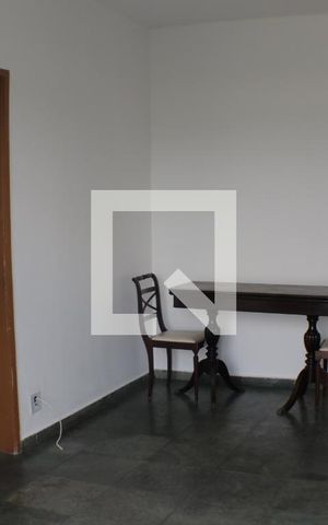 Apartamento à venda com 76m², 2 quartos e 1 vagaSala