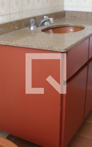 Apartamento à venda com 76m², 2 quartos e 1 vagaBanheiro