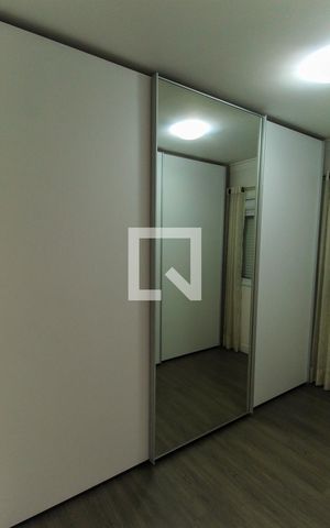 Apartamento à venda com 118m², 2 quartos e 3 vagas Apartamento à venda com 118m², 2 quartos e 3 vagasCloset da suíte 1