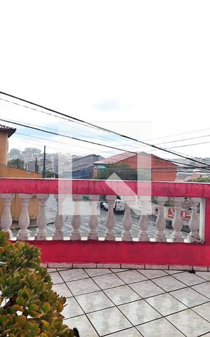 Casa à venda com 120m², 2 quartos e 2 vagasVaranda