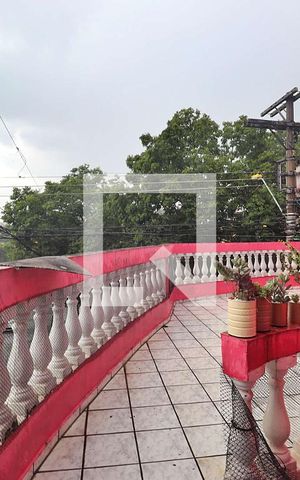 Casa à venda com 120m², 2 quartos e 2 vagasVaranda