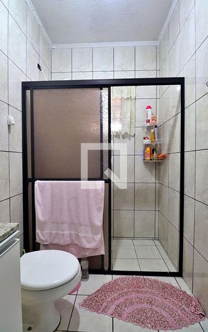 Casa à venda com 120m², 2 quartos e 2 vagasBanheiro Social