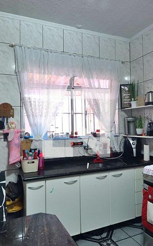 Casa à venda com 120m², 2 quartos e 2 vagasCozinha