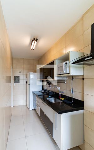Apartamento para alugar com 60m², 2 quartos e 1 vagaCozinha e Área de Serviço