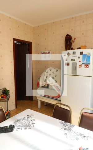 Casa à venda com 120m², 5 quartos e 2 vagasCopa