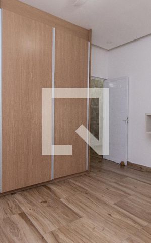 Casa à venda com 304m², 4 quartos e 6 vagas Casa à venda com 304m², 4 quartos e 6 vagasSuíte 3