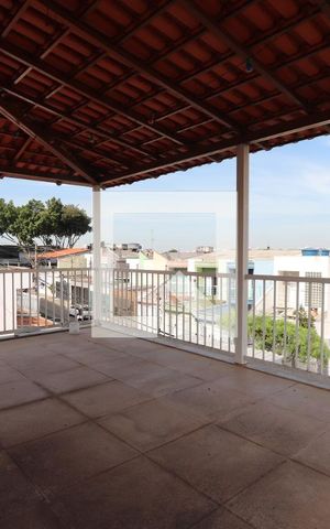 Casa à venda com 150m², 4 quartos e 3 vagasTerraço