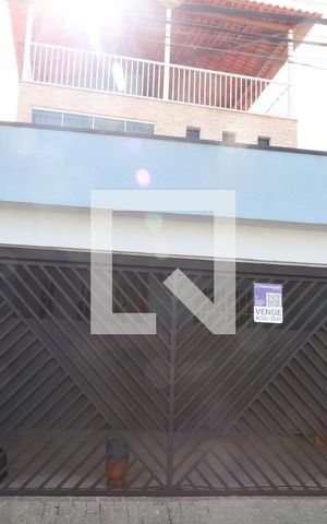 Casa à venda com 150m², 4 quartos e 3 vagasFachada