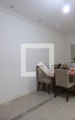 Casa à venda com 150m², 4 quartos e 3 vagasCopa