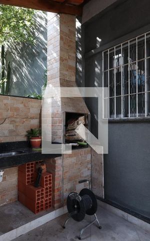 Casa à venda com 150m², 4 quartos e 3 vagasQuintal