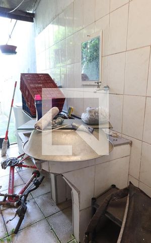 Casa à venda com 150m², 4 quartos e 3 vagasLavanderia