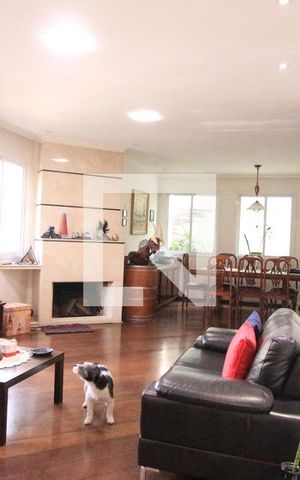 Casa à venda com 480m², 6 quartos e 5 vagasSala 1