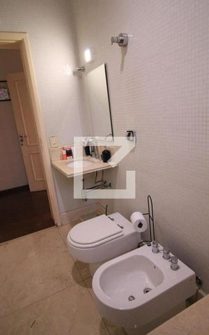 Casa à venda com 480m², 6 quartos e 5 vagasBanheiro