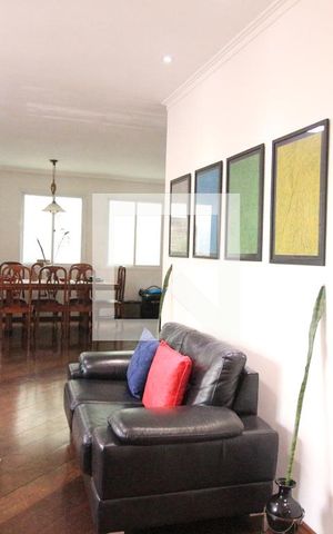 Casa à venda com 480m², 6 quartos e 5 vagasSala 1