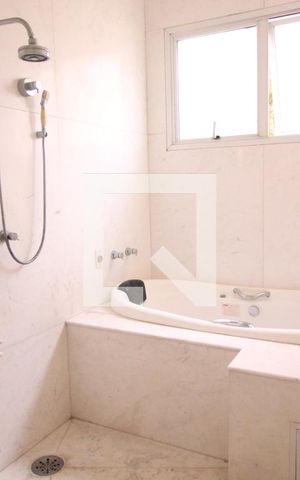 Casa à venda com 480m², 6 quartos e 5 vagasBanheiro
