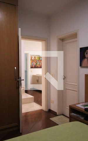 Casa à venda com 480m², 6 quartos e 5 vagasQuarto 4