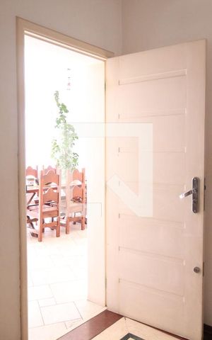 Casa à venda com 480m², 6 quartos e 5 vagasHall
