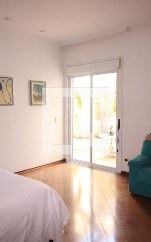 Casa à venda com 480m², 6 quartos e 5 vagasQuarto 3
